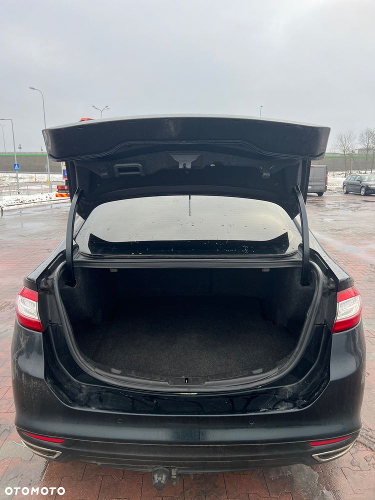 Ford Fusion 2.0 EcoBoost Titanium - 9