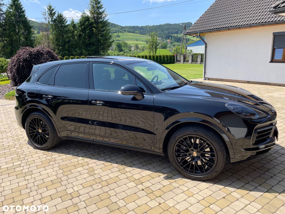 Porsche Cayenne Standard - 1