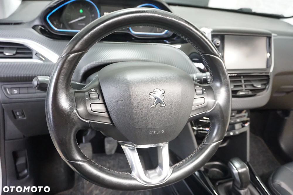 Peugeot 2008 BlueHDi 100 STOP & START Style - 24