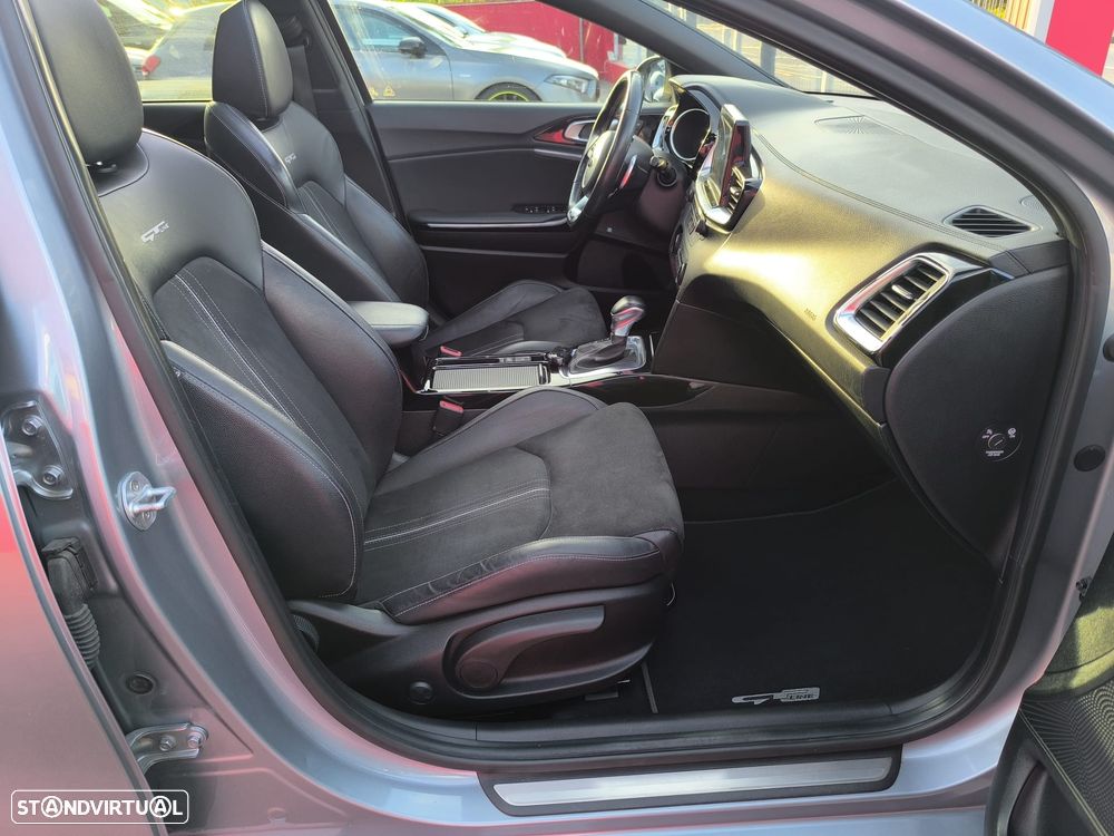 Kia Ceed 1.6 CRDi GT Line 7DCT - 27