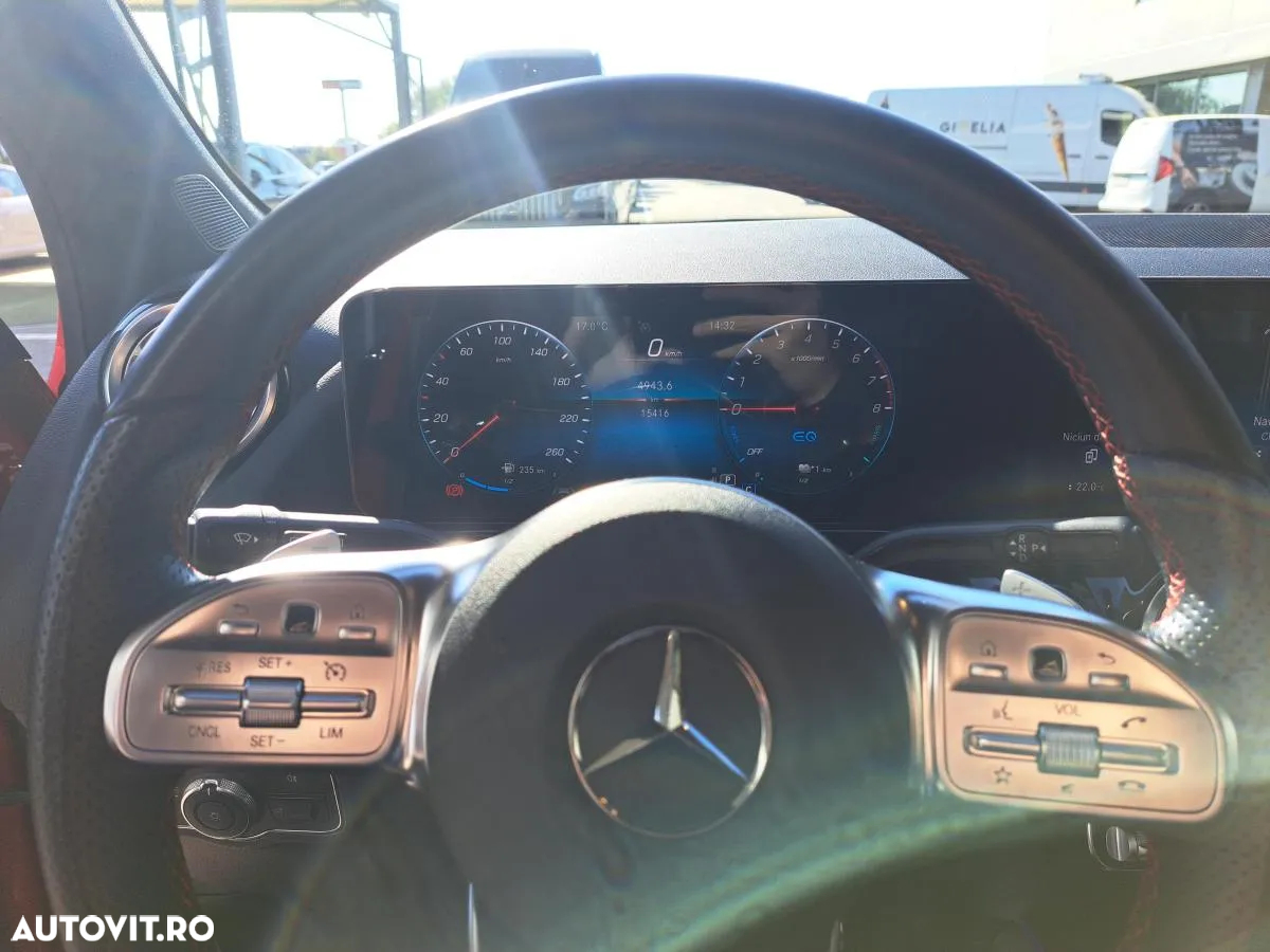 Mercedes-Benz GLA 250 e - 12