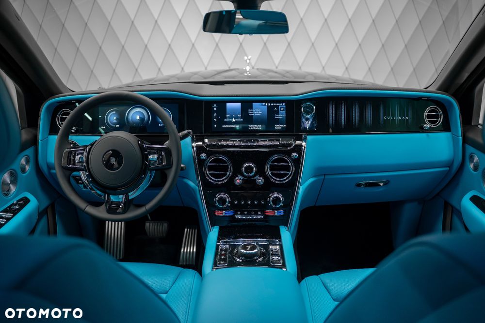 Rolls-Royce Cullinan - 21
