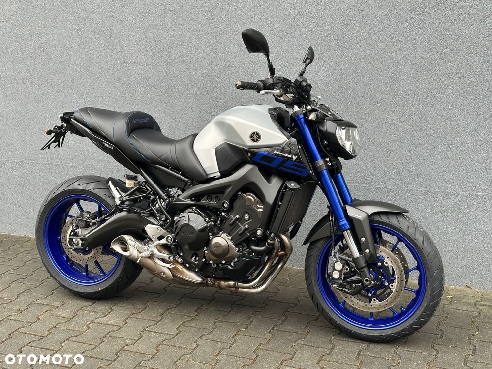 Yamaha MT - 4