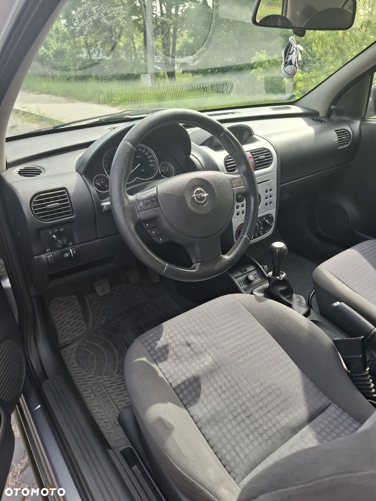 Opel Corsa 1.2 16V NJoy - 5