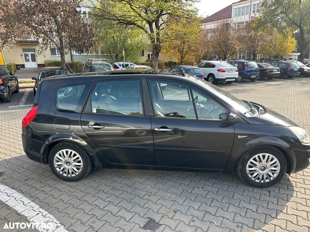 Renault Grand Scenic - 4