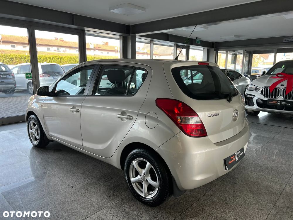 Hyundai i20 - 10