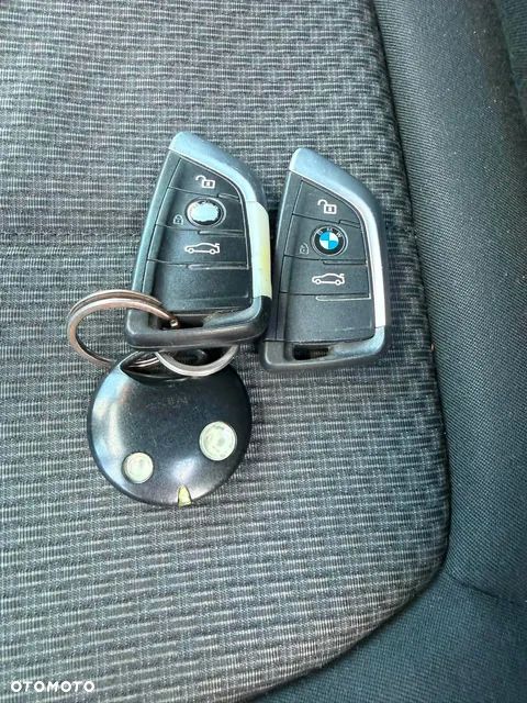 BMW Seria 2 216d - 17
