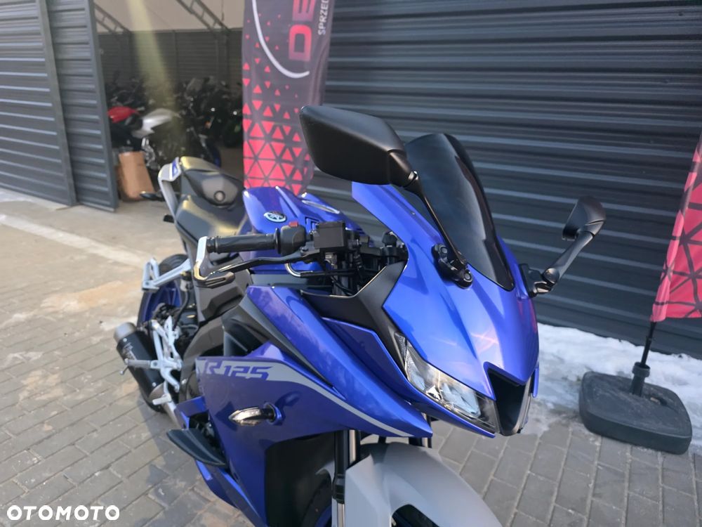 Yamaha YZF - 15