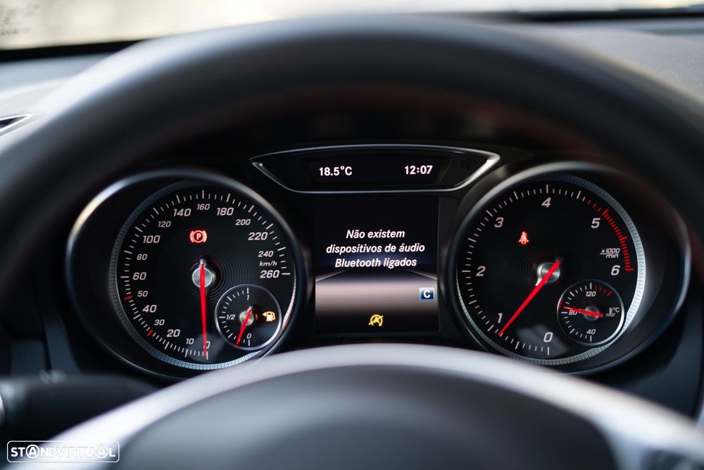 Mercedes-Benz CLA 180 d AMG Line - 13