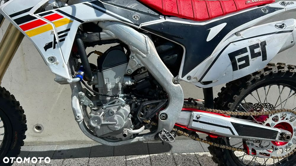 Honda CRF - 4