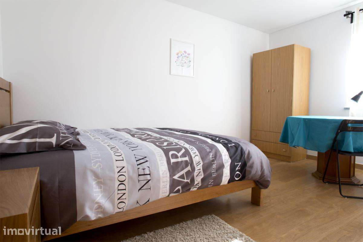 Quarto - localizado em Carnide Lisbon - Grande imagem: 5/24