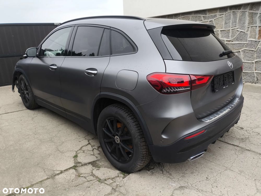 Mercedes-Benz GLA 250 4Matic 8G-DCT AMG Line - 1
