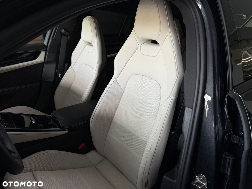 Porsche Panamera - 7