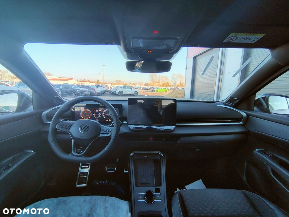 Volkswagen T-Roc - 15