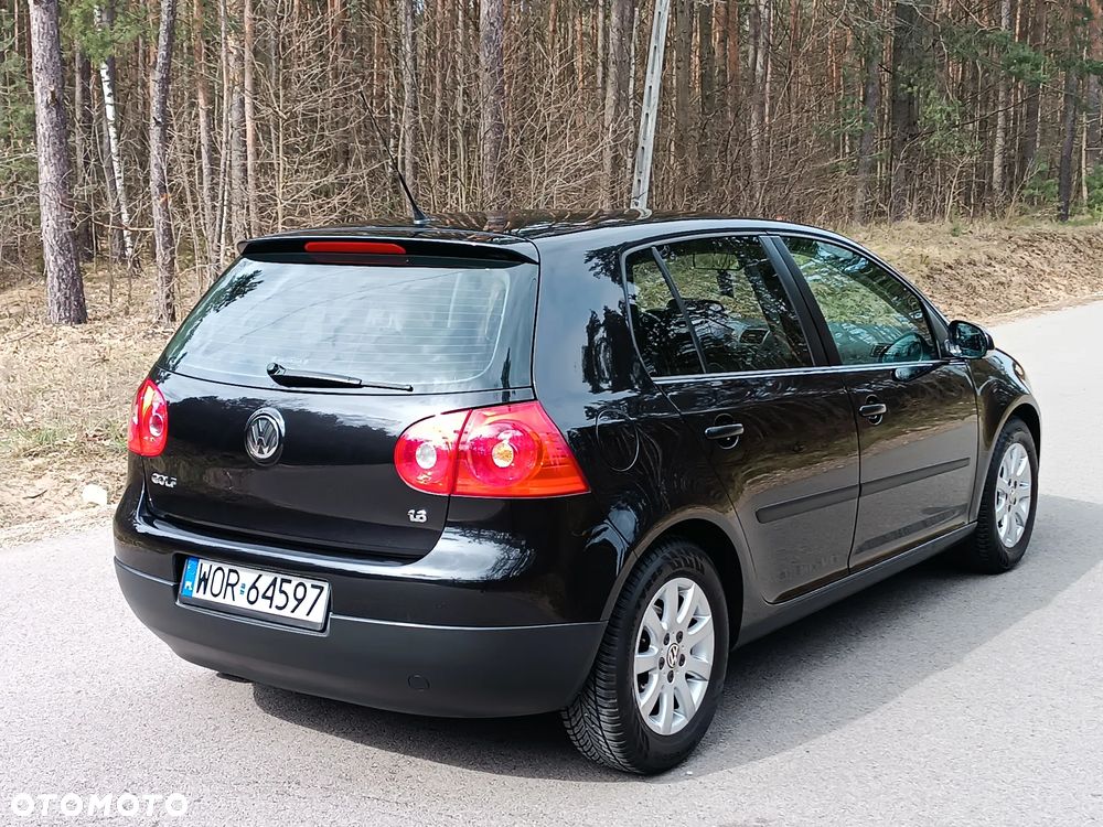 Volkswagen Golf 1.6 Comfortline - 9
