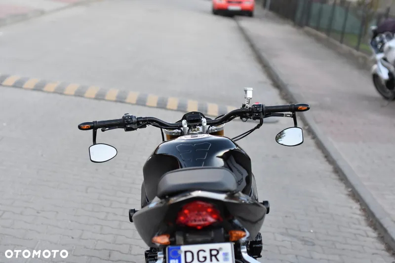 Suzuki GSX-R - 18