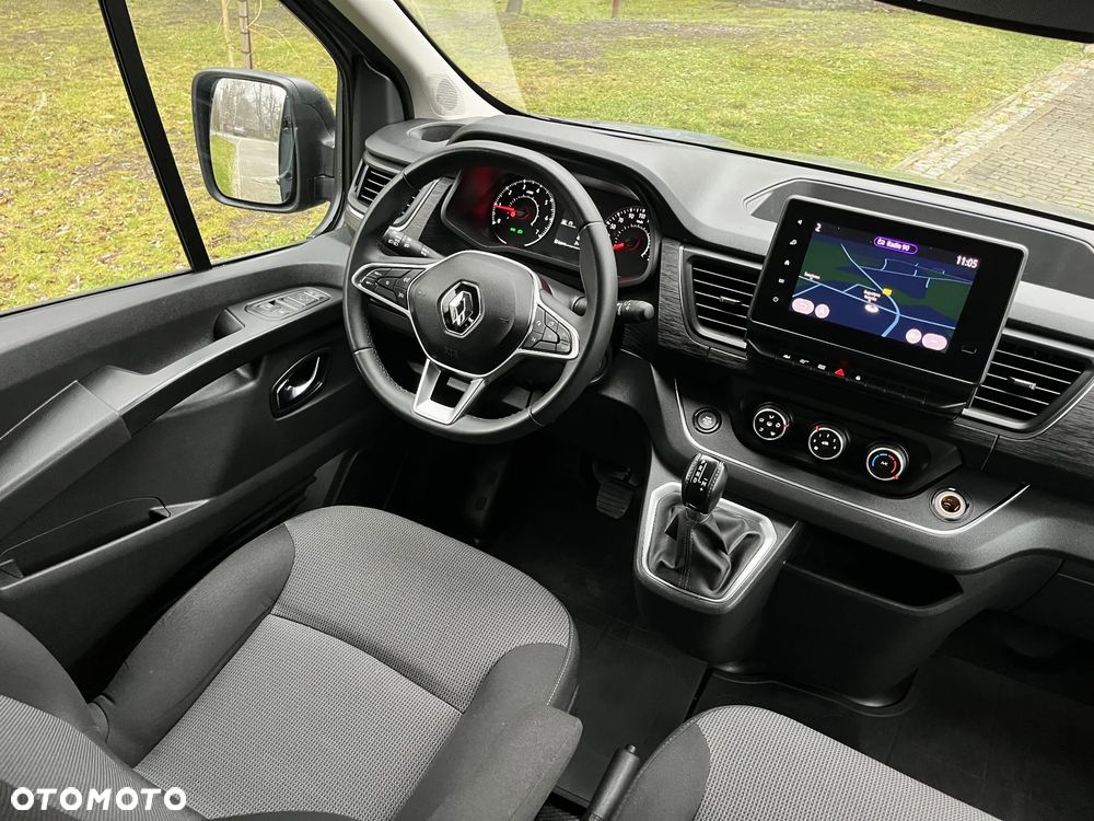 Renault Trafic - 13