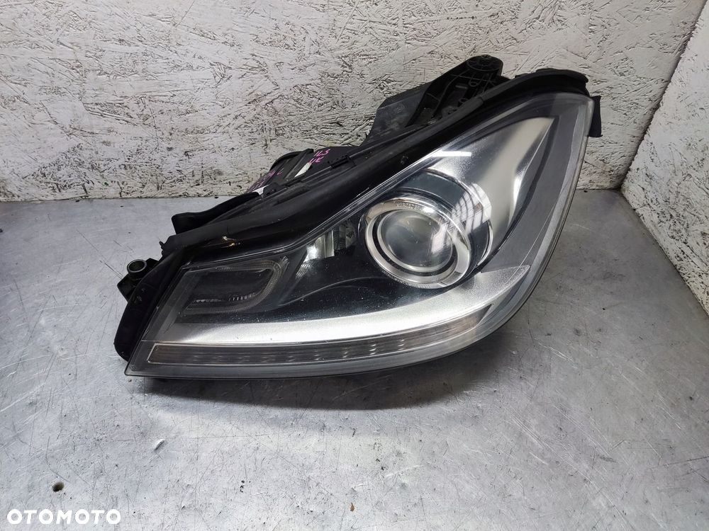 MERCEDES W204 LIFT C KLASA LAMPA LEWA PRZEDNIA FULL LED ILS UK A2048204539