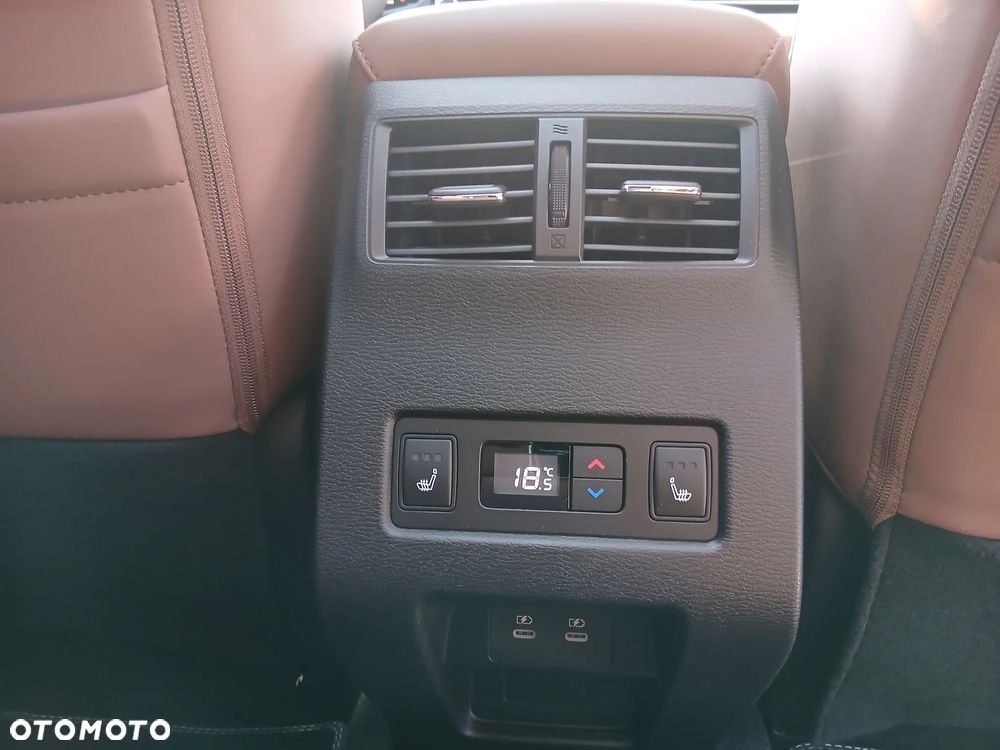 Mitsubishi Outlander Instyle Plus - 20
