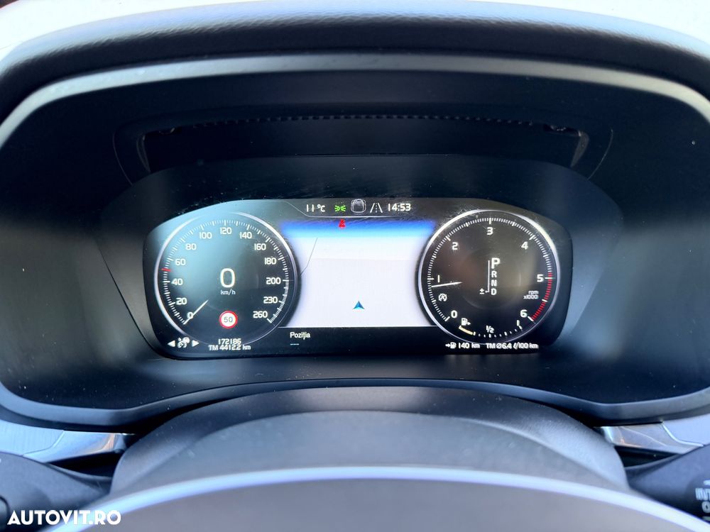 Volvo V60 D3 Geartronic Momentum - 34