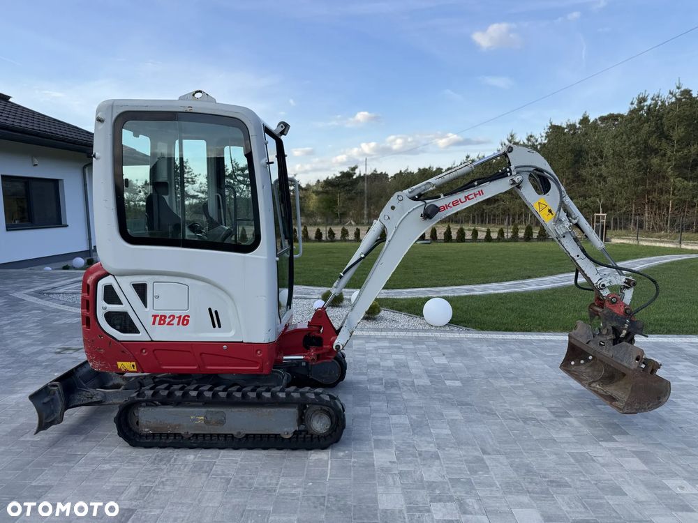 Takeuchi TB216 - 1