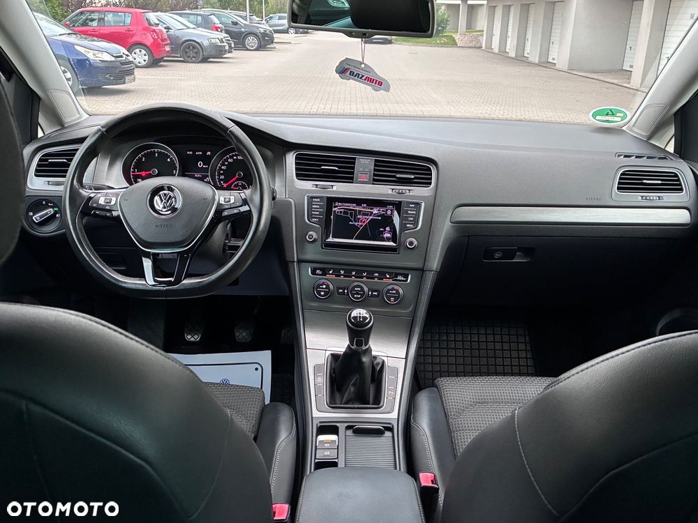 Volkswagen Golf 1.6 TDI DPF Trendline - 9