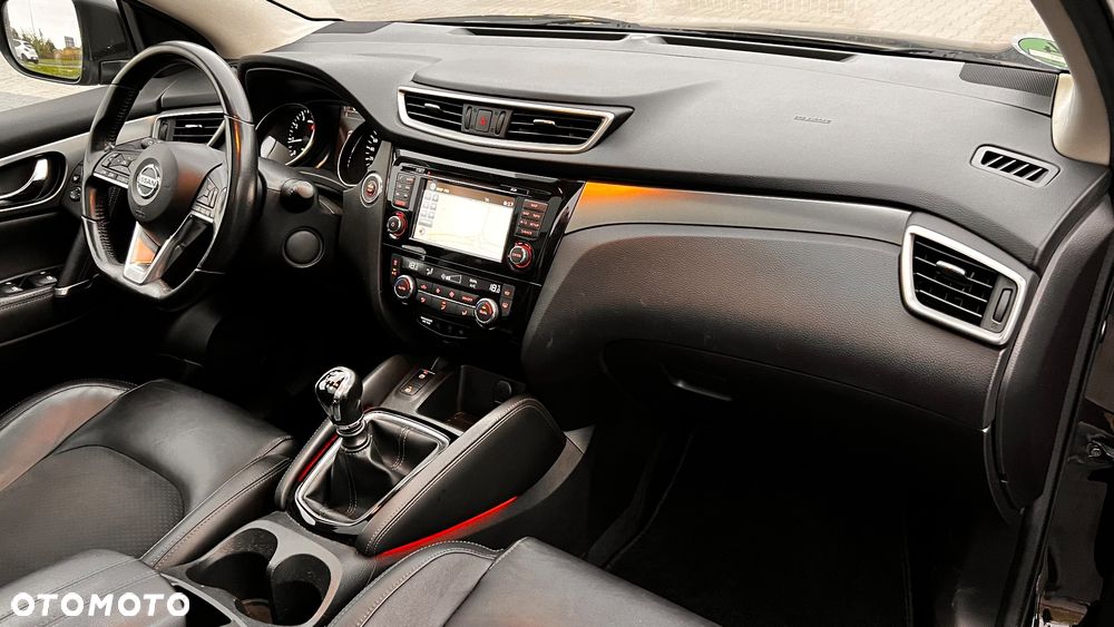 Nissan Qashqai 1.6 DIG-T Tekna - 33