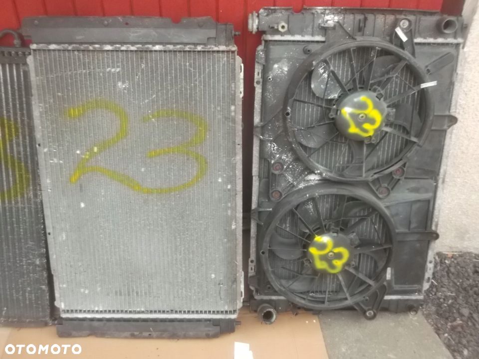 MAZDA TRIBUTE 2,3 150KM CHLODNICA WODY CZESCI rozne oryginal - 3