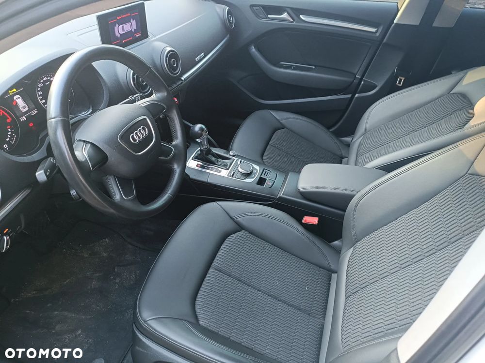 Audi A3 Sportback 1.8 TFSI Quattro Ambiente S tronic - 16