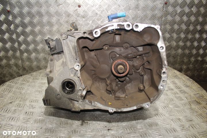 SKRZYNIA BIEGÓW 5 BIEGOWA CLIO III 1.2 JH1185 - 1