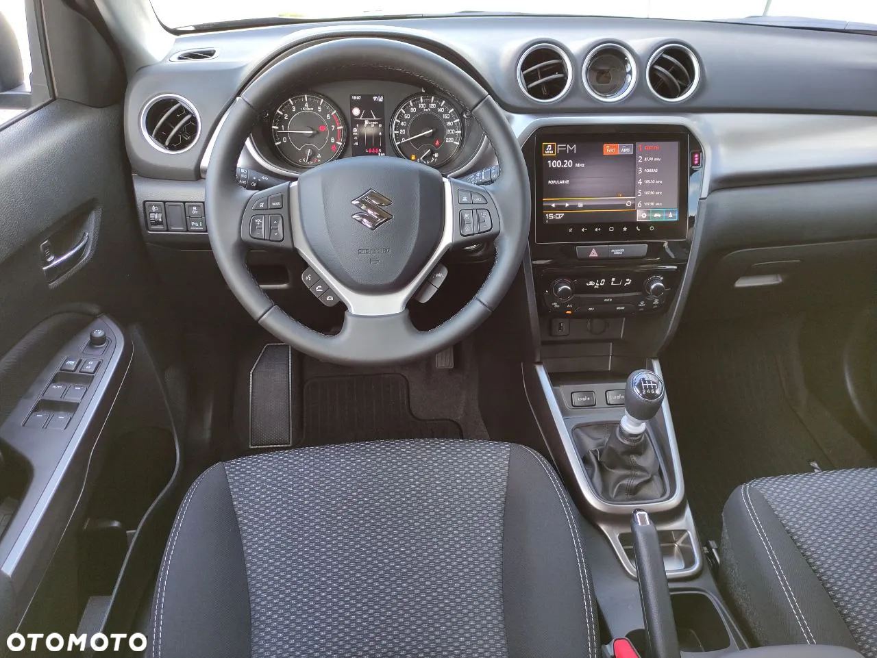Suzuki Vitara 1.4 Boosterjet mHEV Premium Plus 2WD - 9