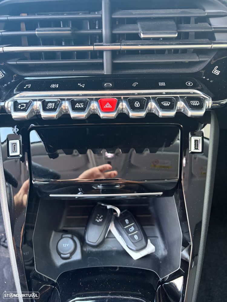 Peugeot e-2008 Allure Pack - 16