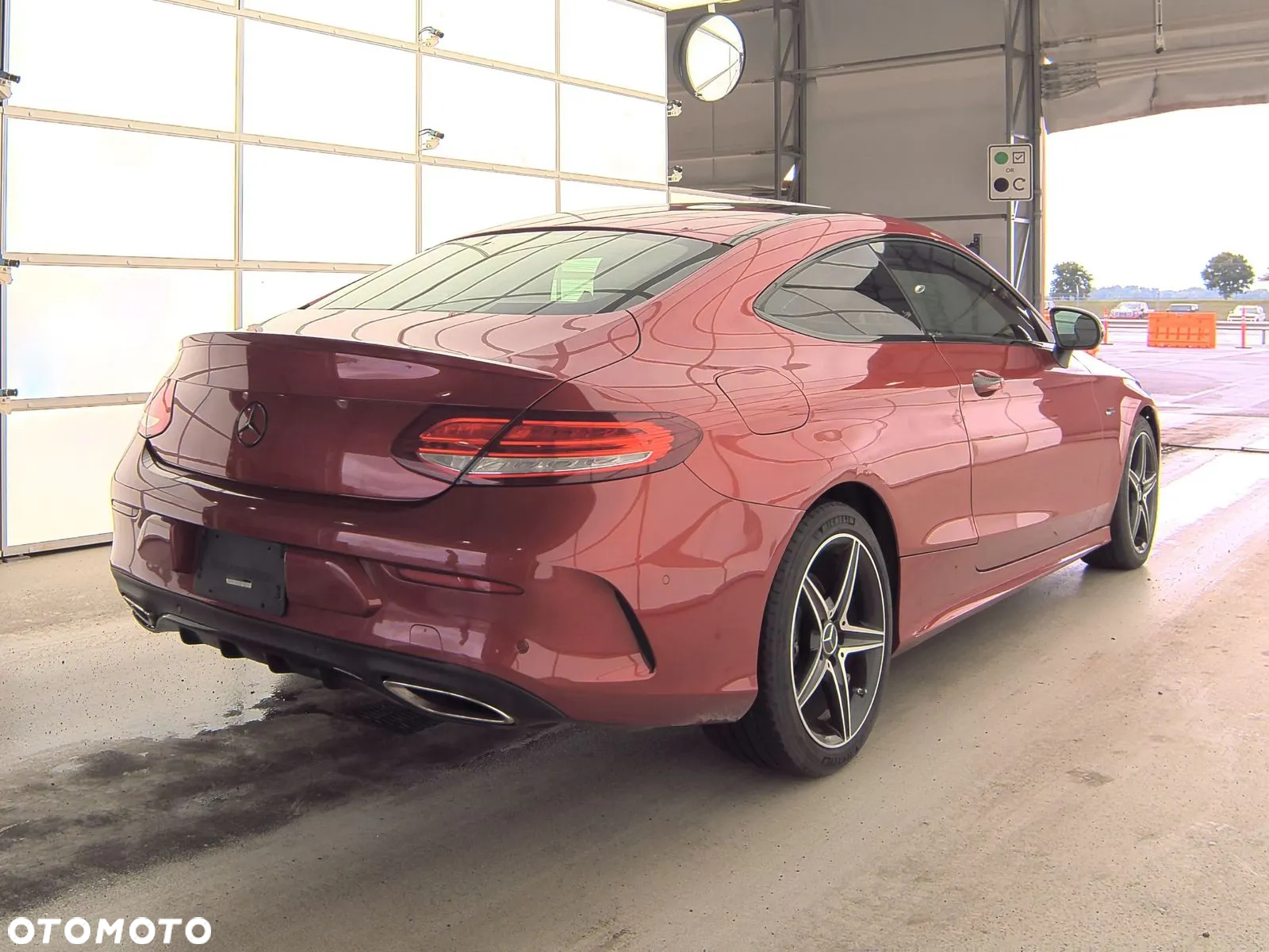 Mercedes-Benz Klasa C 300 Coupe 7G-TRONIC AMG Line - 6