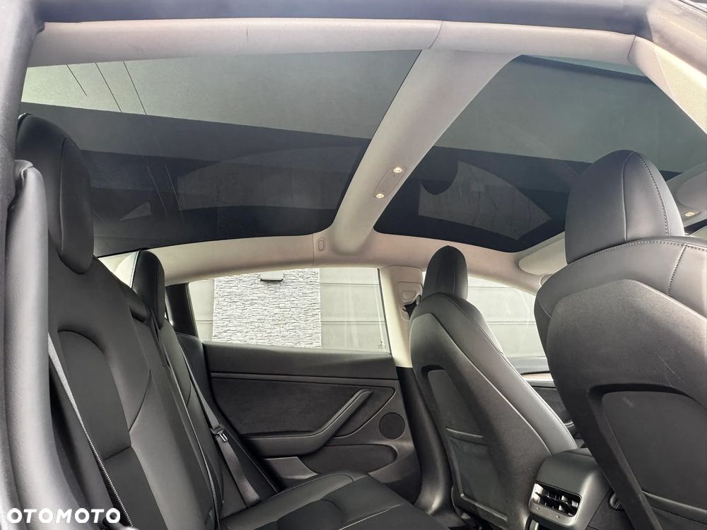 Tesla Model 3 Langstreckenbatterie Allradantrieb Dual Motor - 17
