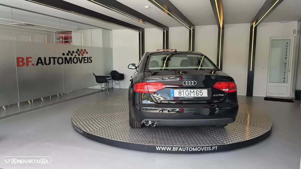 Audi A4 2.0 TDI exclusive - 16