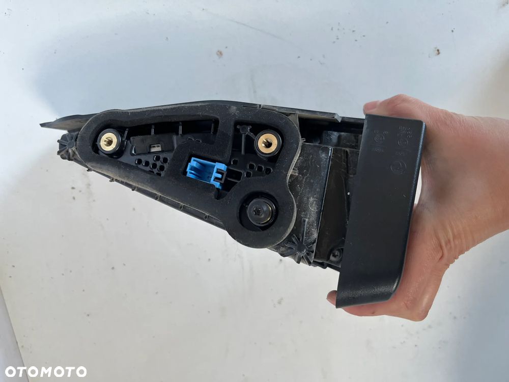 skoda Octavia IV kombi lampa prawa tyl 5E7945308A - 3