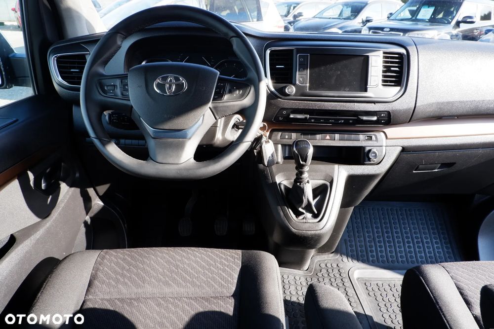 Toyota Proace Verso - 15