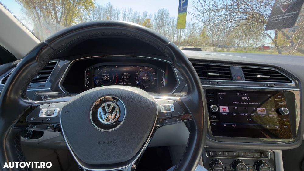 Volkswagen Tiguan 2.0 TDI DSG 4Mot Highline - 11