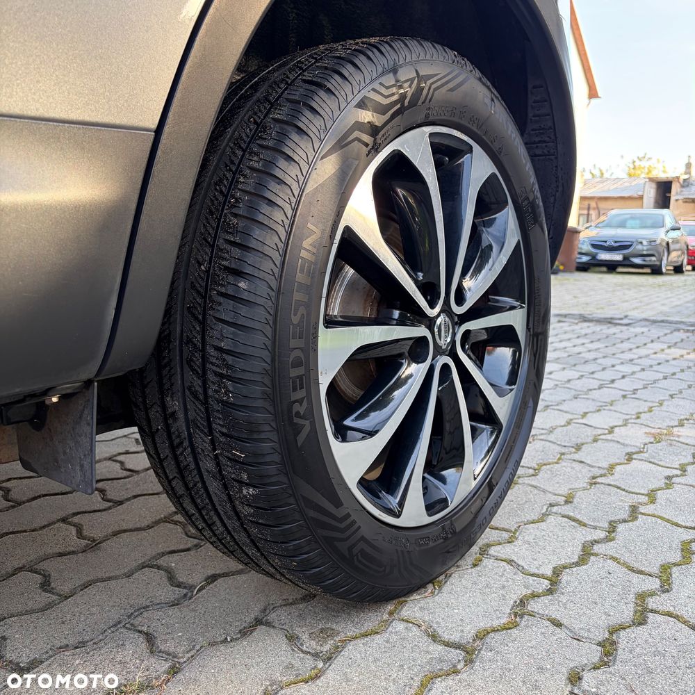 Nissan Qashqai 2.0 360 - 25