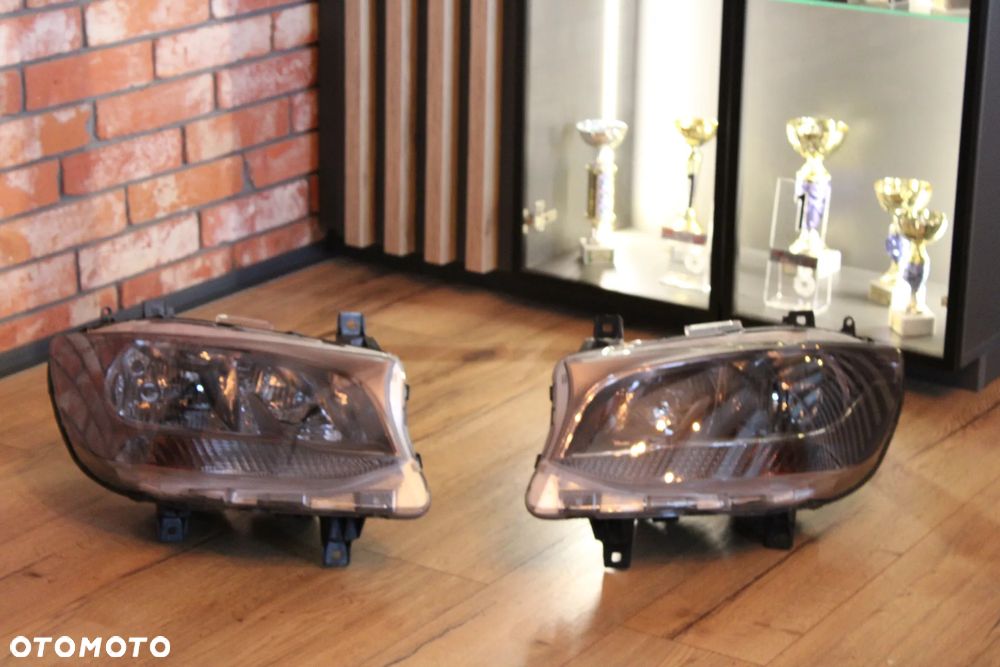 Reflektory Mercedes-Benz Sprinter 910