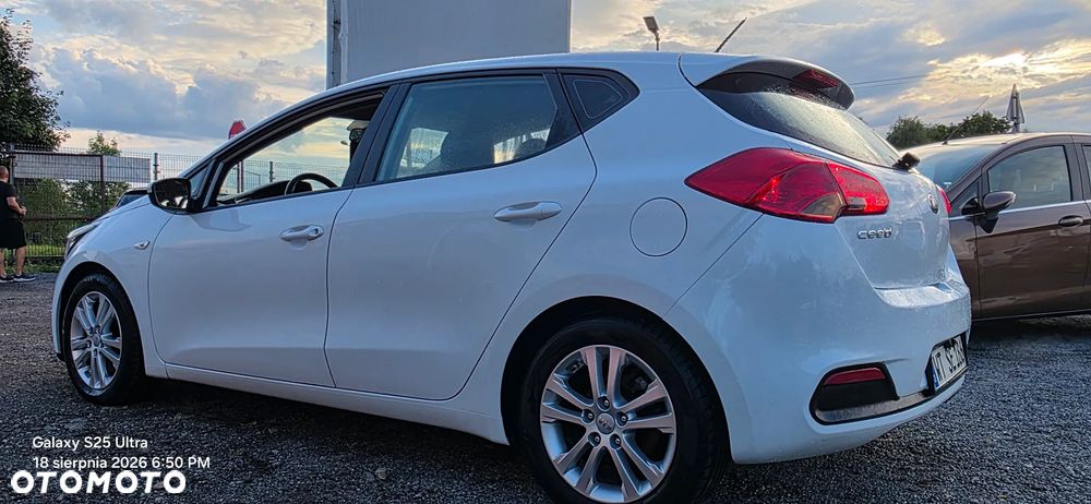 Kia Ceed - 9