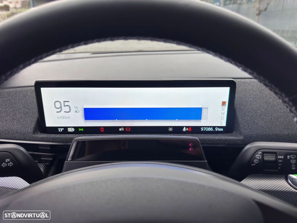 Ford Mustang Mach-E AWD GT - 19