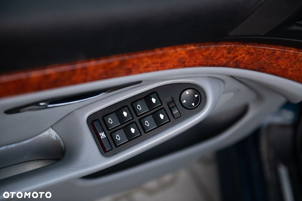 BMW-ALPINA B10 V8S touring Switch Tronic - 9