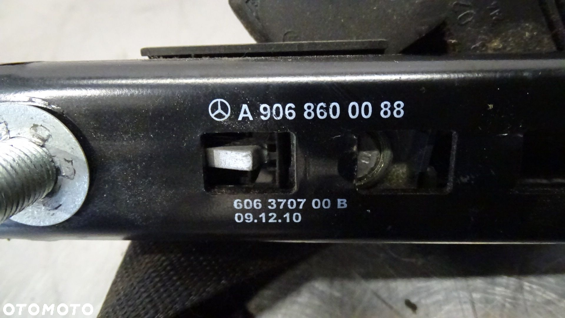 PAS PRAWY PRZEDNI BEZPIECZEŃSTWA MERCEDES SPRINTER II W906 - 3