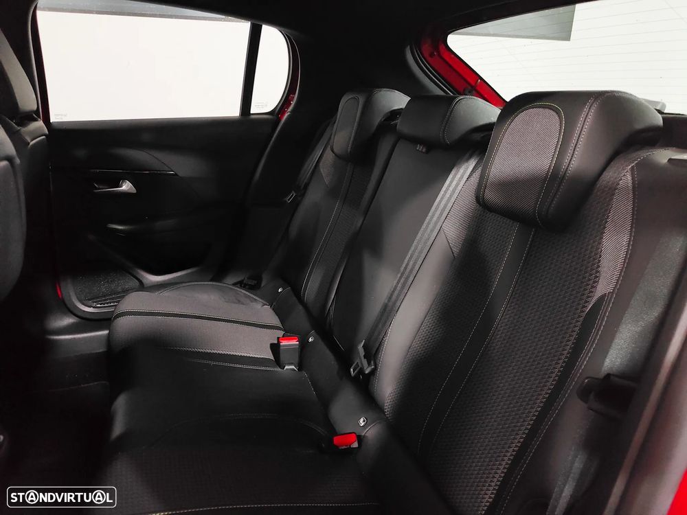 Peugeot 208 1.2 PureTech GT Line EAT8 - 33