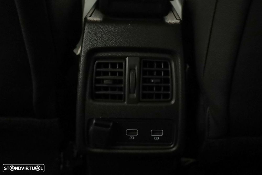 Renault Captur 1.0 TCe Techno Bi-Fuel - 25