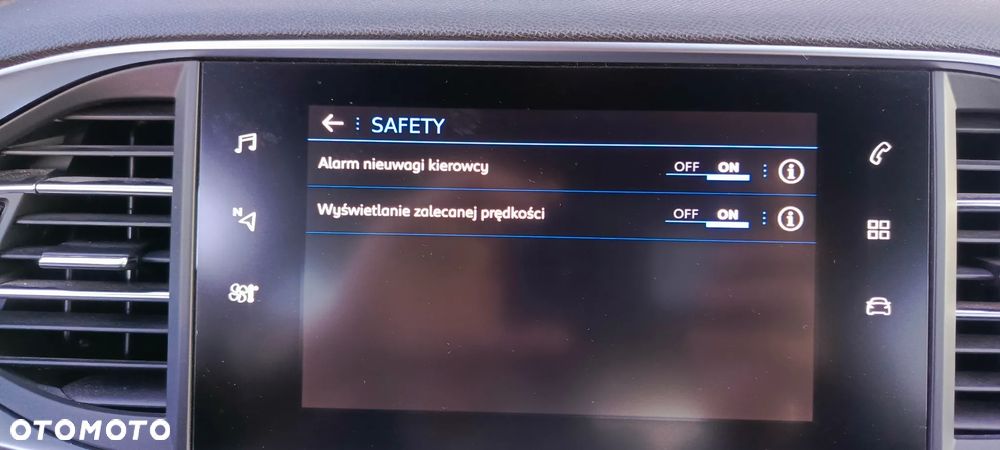 Peugeot 308 PureTech 263 Stop & Start GTi by Sport - 23