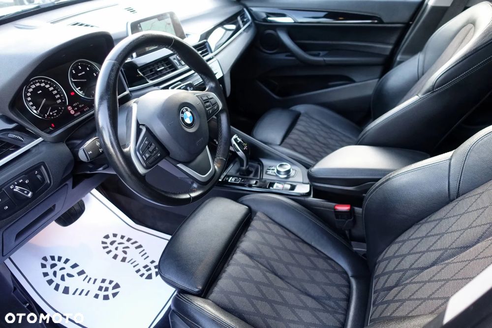 BMW X1 sDrive18d Sport Line - 9