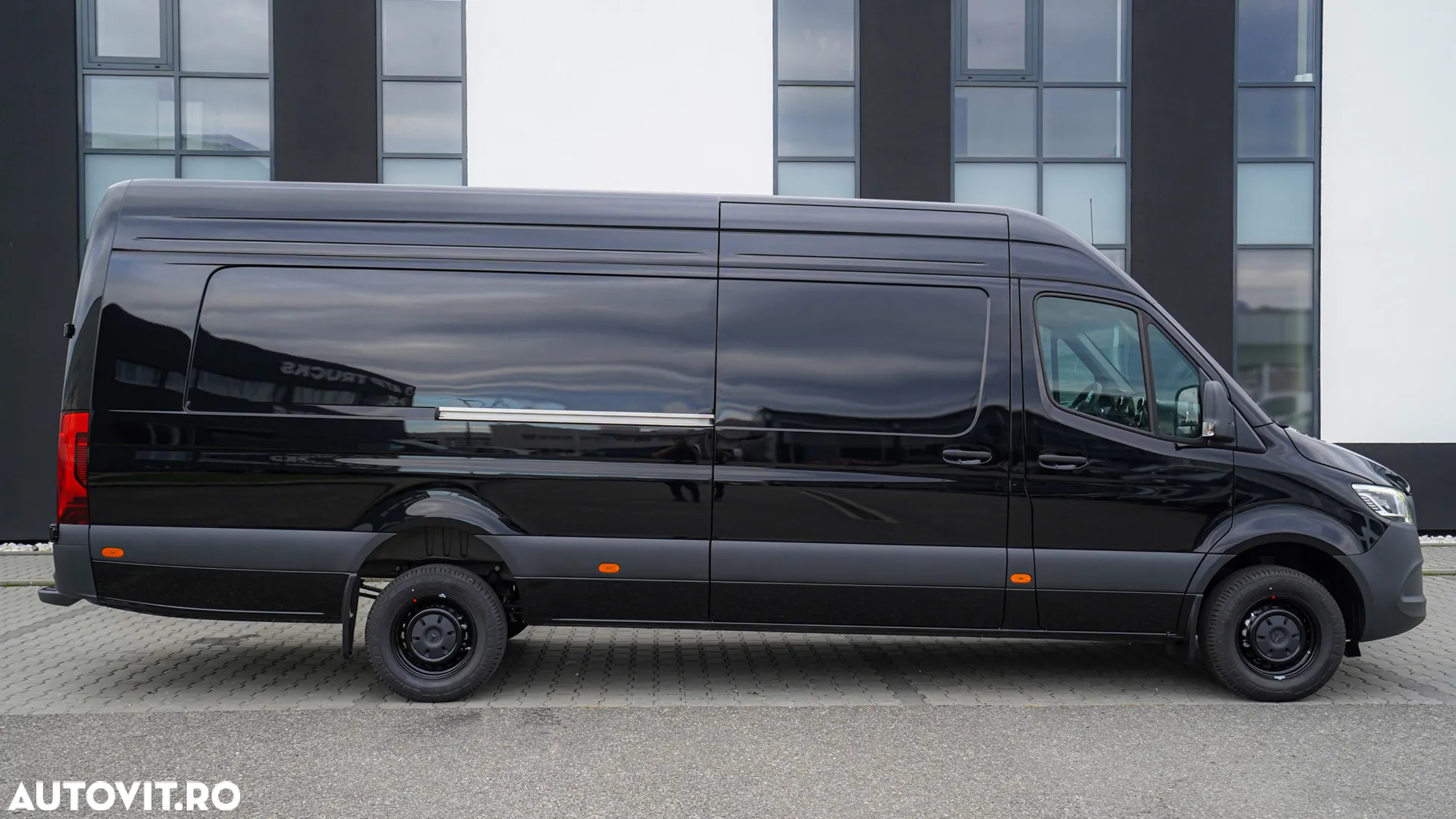 Mercedes-Benz Sprinter 317 CDI FURGON extra-lung PRO - 4