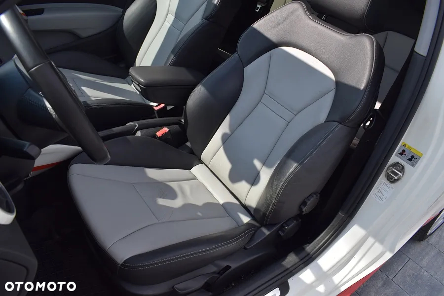 Audi A1 1.6 TDI S line edition m S line Sportpaket - 6